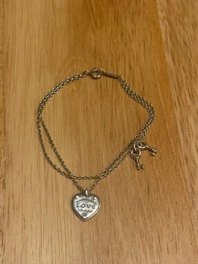 Tiffany & Co Return to Tiffany Love Heart Tag Key Bracelet Sterling Silver 925